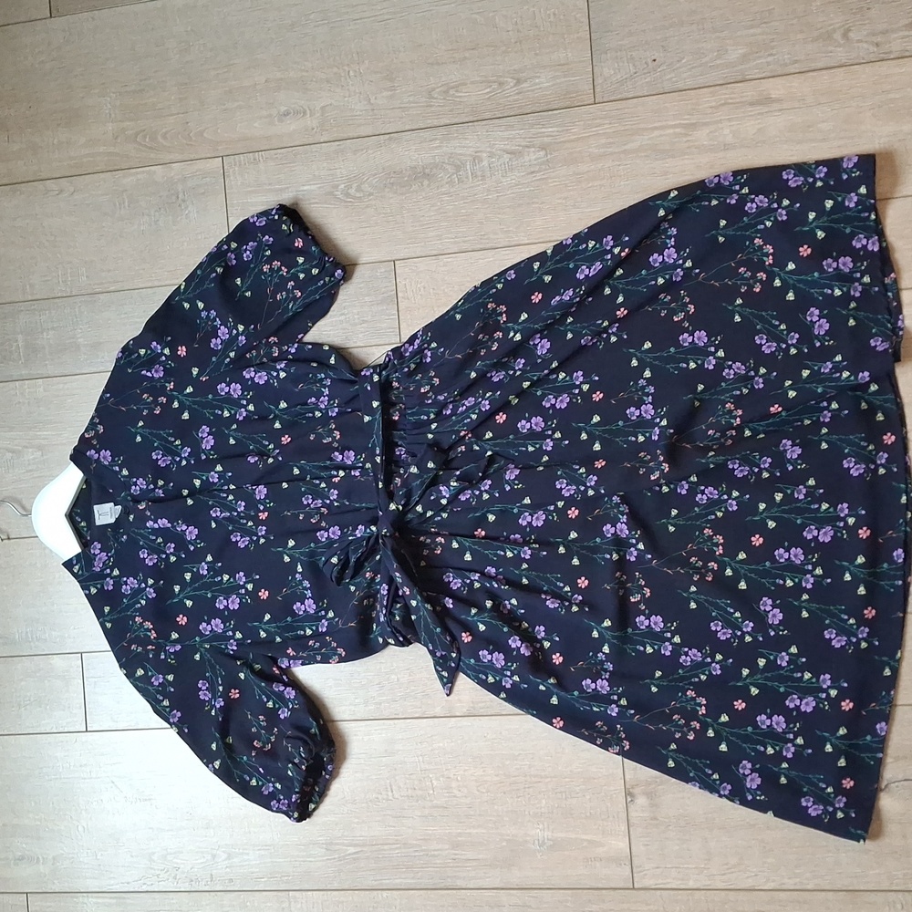 Tristan Knee Length Floral Navy Dress Size 1
